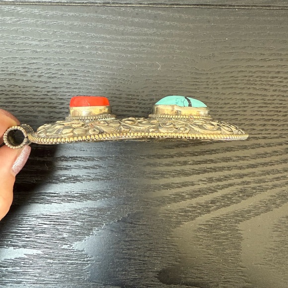 Tibetan Silver Pendant with Turquoise and Coral Stones - Picture 5 of 8